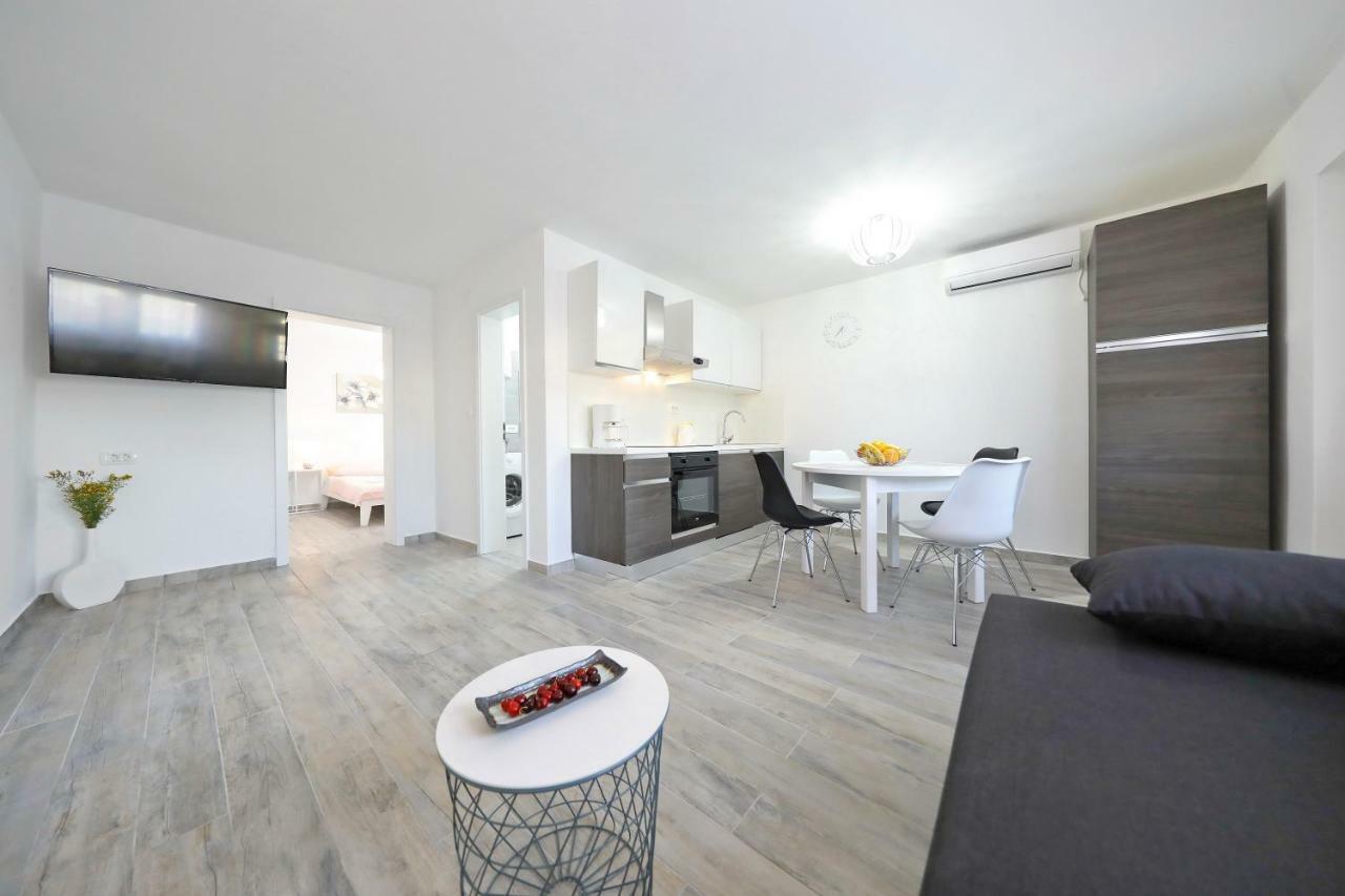 Apartmani Neva, Pridraga 外观 照片
