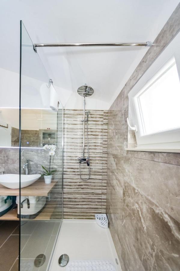 Apartmani Neva, Pridraga 外观 照片