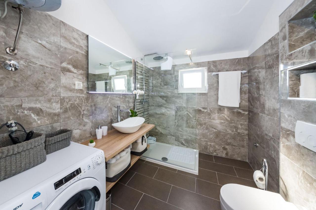 Apartmani Neva, Pridraga 外观 照片